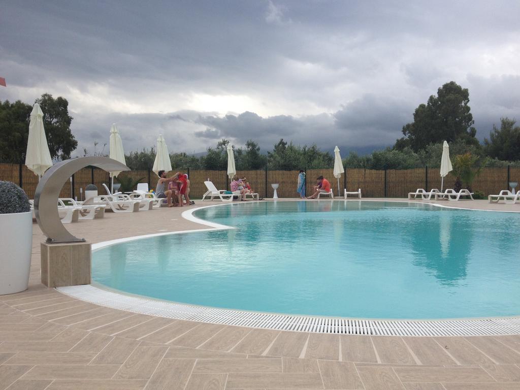 Camping Villaggio Riviera โฟเชวาราโน ภายนอก รูปภาพ