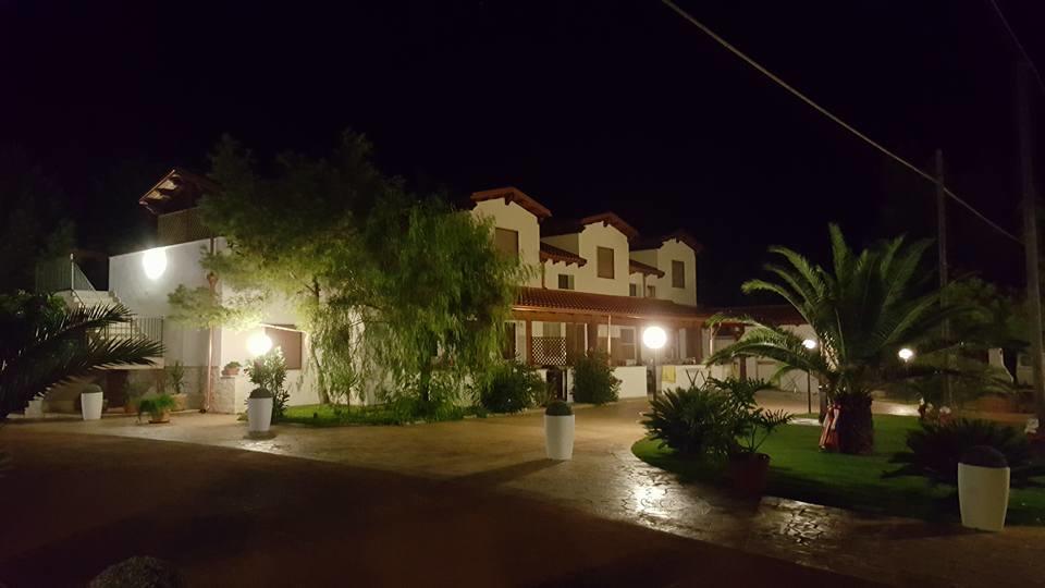 Camping Villaggio Riviera โฟเชวาราโน ภายนอก รูปภาพ